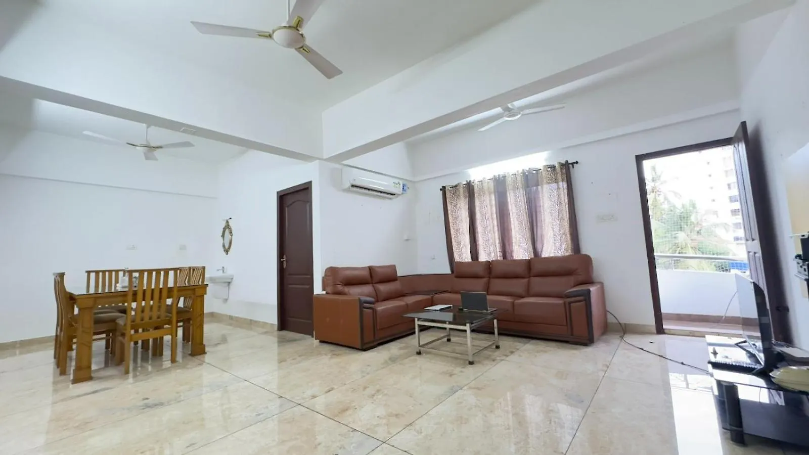 Downtown Manor-Panavila Thiruvananthapuram Ινδία