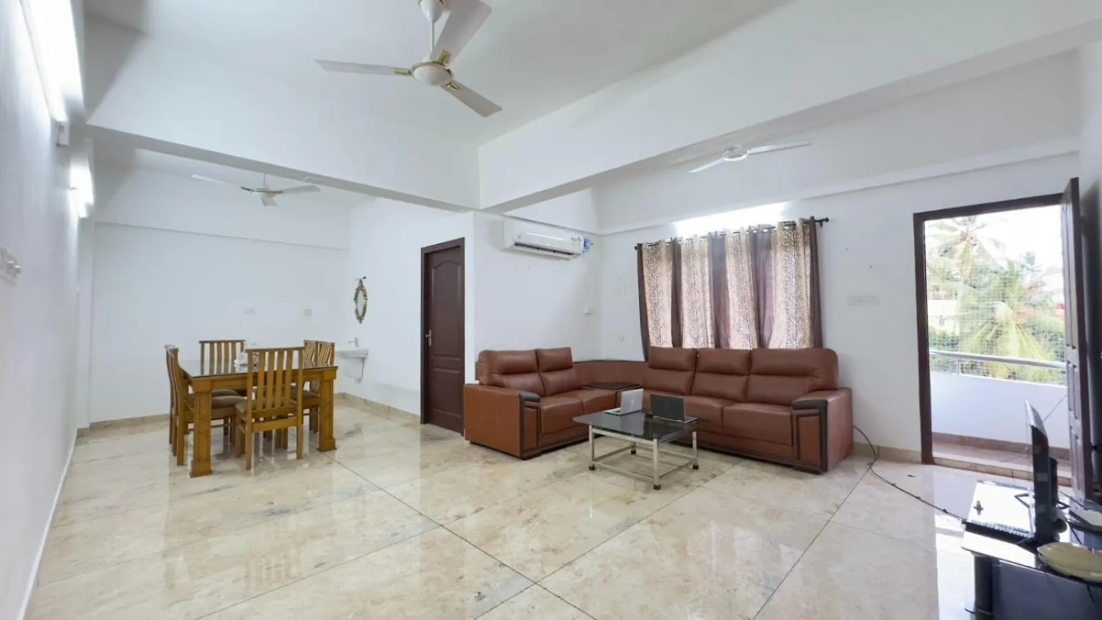 Lägenhet Downtown Manor-Panavila Thiruvananthapuram Indien